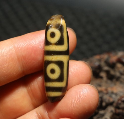 Energy Vintage Tibetan Old Agate Ivory Color Fold Line 4 Eyed To Pure dZi Bead D - 第 5/12 張圖片