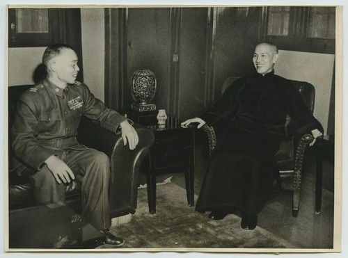 👍 1948 CHINA CHIANG KAI SHEK & VICE PRESIDENT LI ZONGREN PHOTO 蒋介石与副总理李宗仁⭐⭐⭐⭐⭐⭐