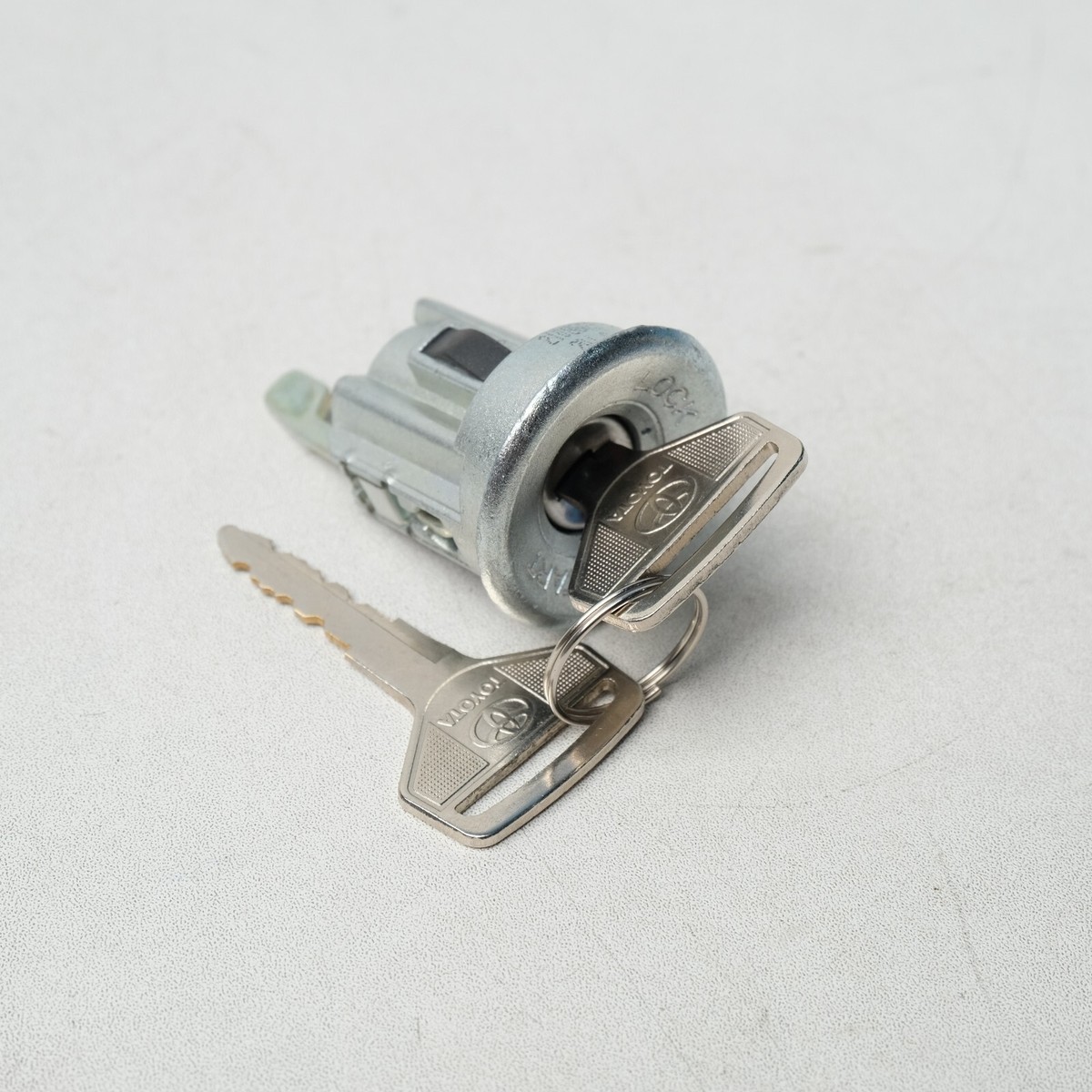 Fits Toyota Land Cruiser FJ40 FJ45 HJ47 Ignition Barrel Key Switch