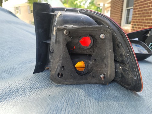 Tail Light Assembly left (no bulb) 96-98 Honda Civic - Picture 3 of 7