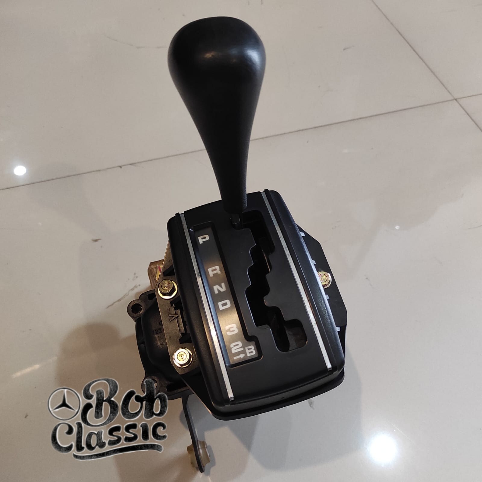 Genuine Mercedes-Benz, W123 W115 Shift knob Automatic Shifter 