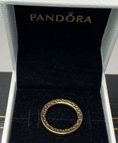 Anello 48 PANDORA Oro Giallo 14k Eternità Cuore Fascia Matrimonio Stack $350 UK 4 1/2