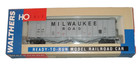 Ho Scale Walthers Milwaukee Rd. #109973 50' Airside Covered Hopper Train Car