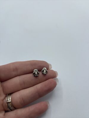 Stunning Cute As Can Be Small Sterling Silver 925 Cute Frog Earrings #H591