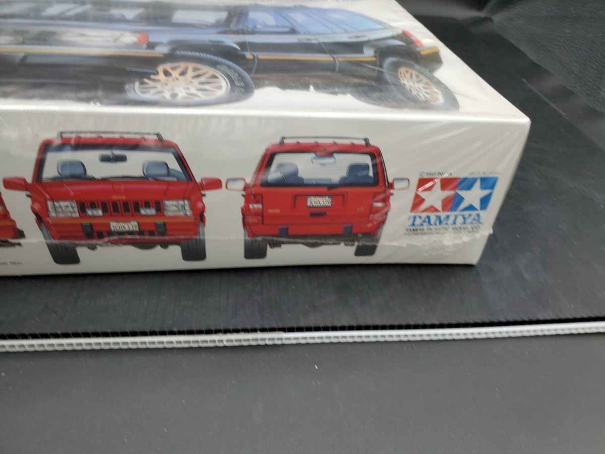 🚦🔥😎NEW Jeep Grand Cherokee Limited V8 Tamiya 1:24 Model Kit
