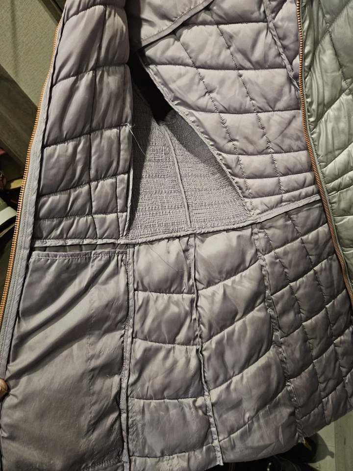 Abrigo chaqueta acolchada acolchada con capucha para mujer Bernardo  Foto 4 de 4