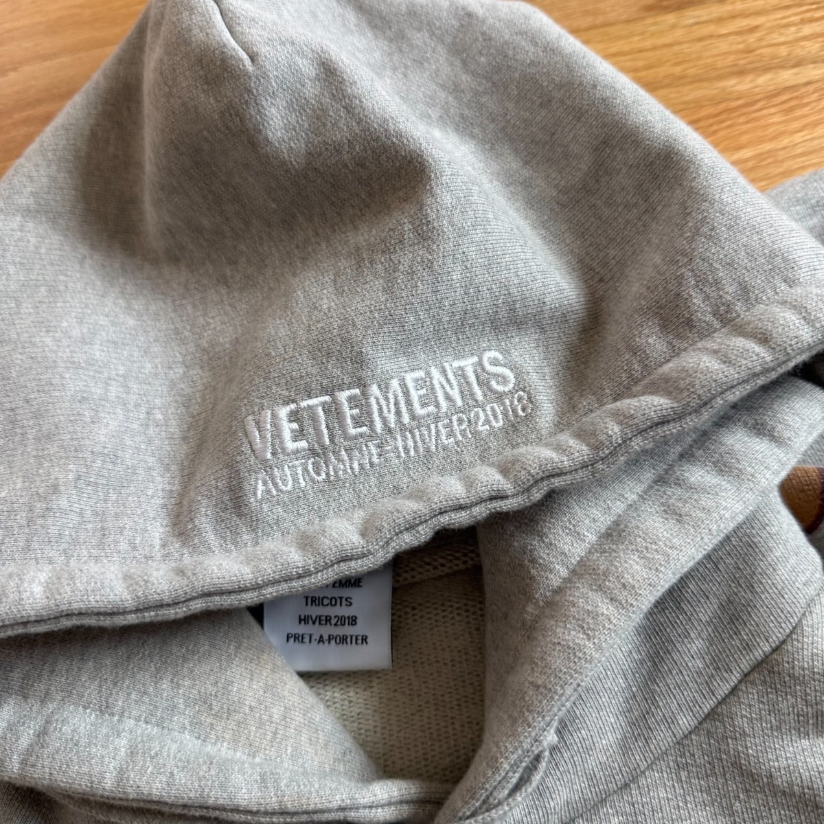 VETEMENTS AW18 Misplaced Grey Heavyweight Hoodie Medium | eBay