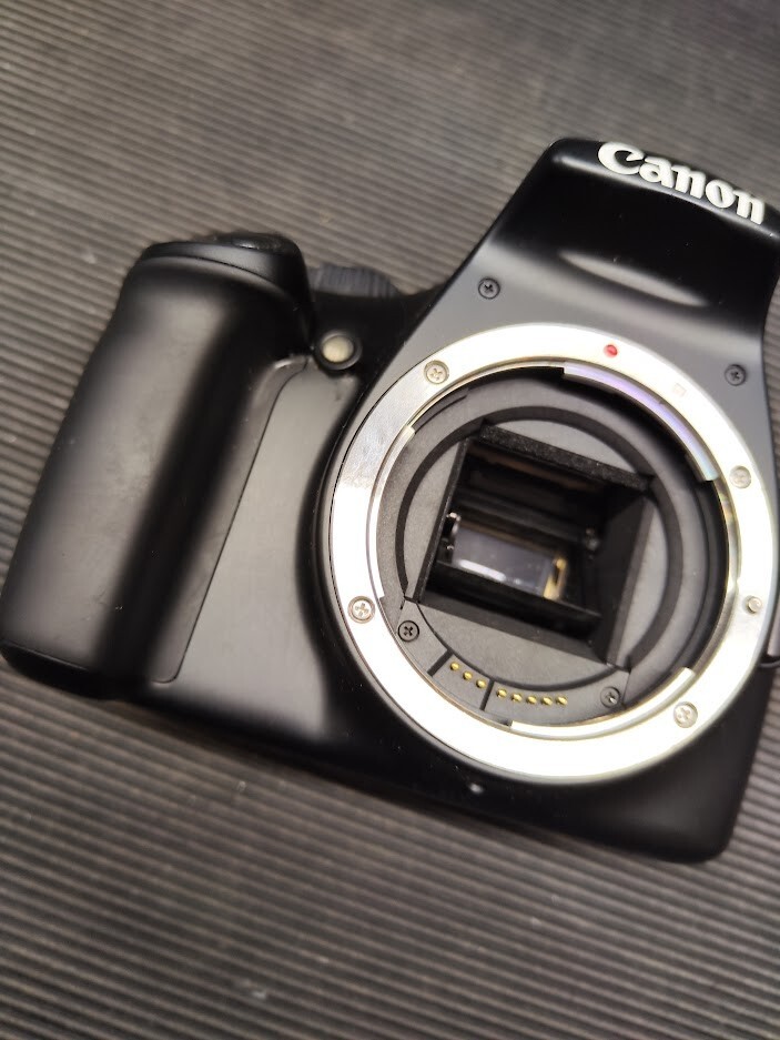 Canon EOS 1100D 12.2MP DSLR Digital SLR Camera Body Only Not Working