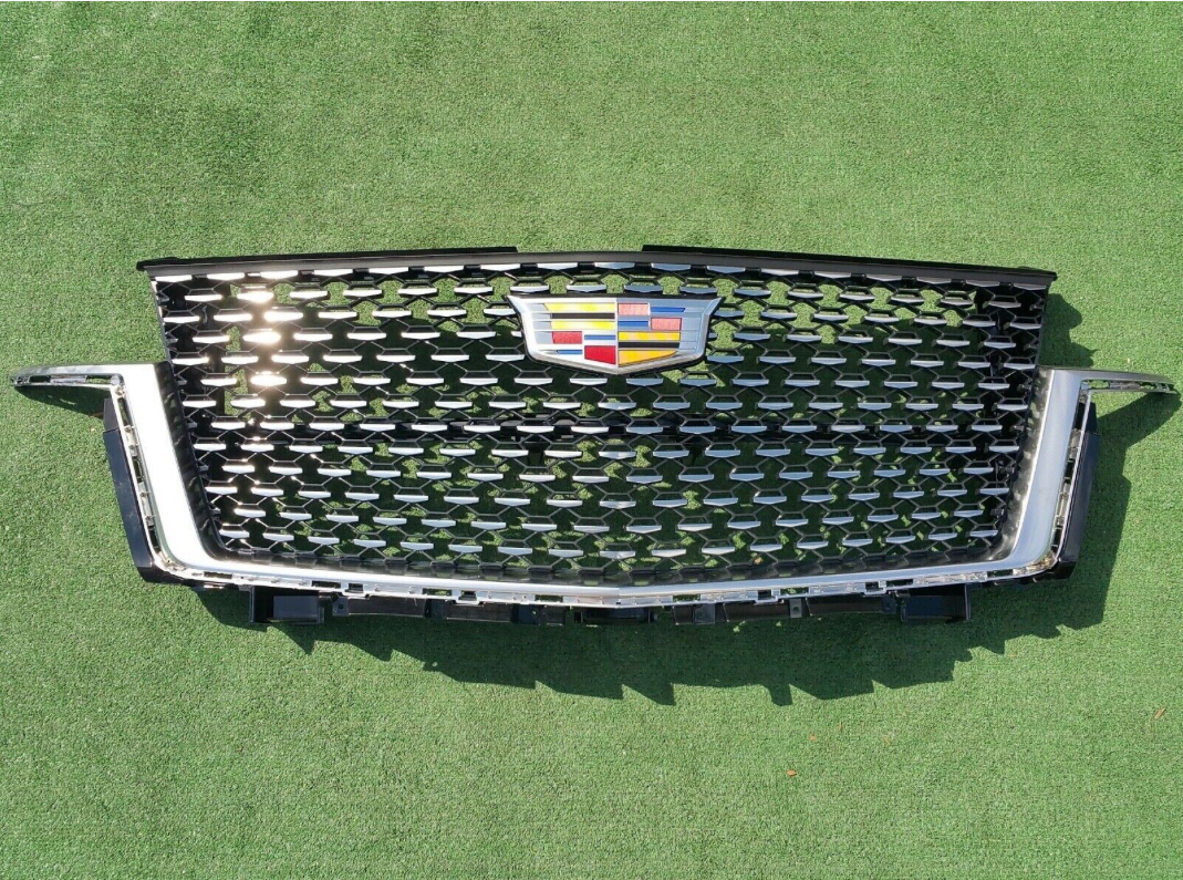 スペシャルセール　300,000円—>250,000円GranPro 業務用 Factory Cadillac Escalade Grill 2021 2022 2023 Galvano Silver GM
