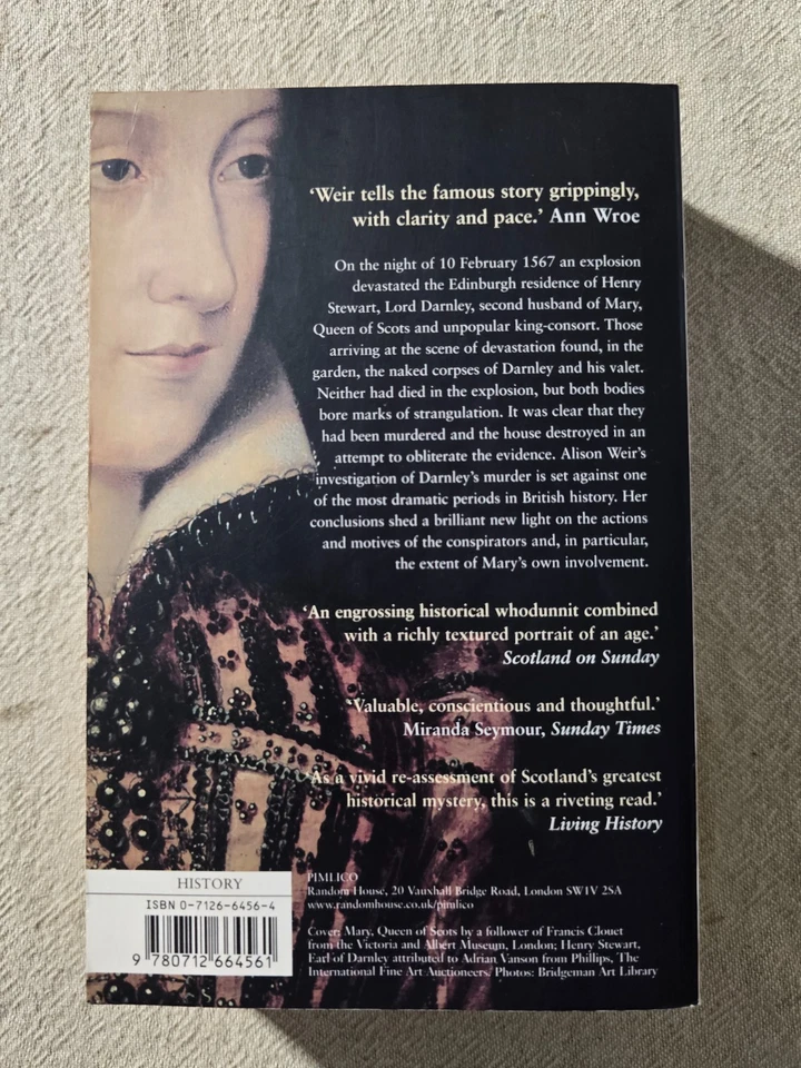 Mary Queen Of Scots by Alison Weir - Paperback - Image 2 of 2