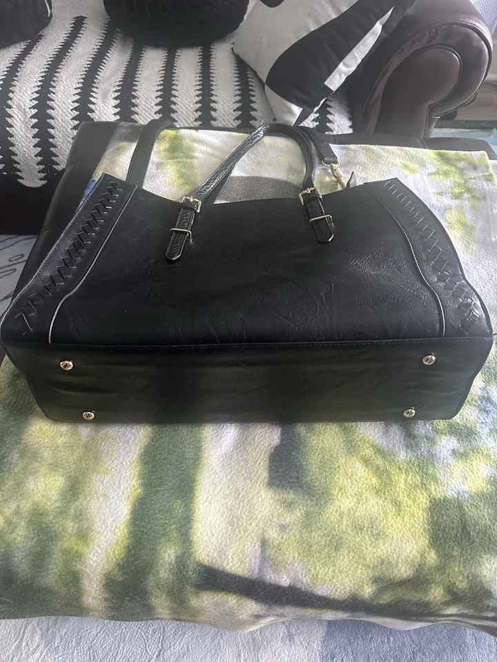 BONITO maletín de transporte para computadora portátil/computadora con múltiples bolsillos y correas Foto 2 de 4