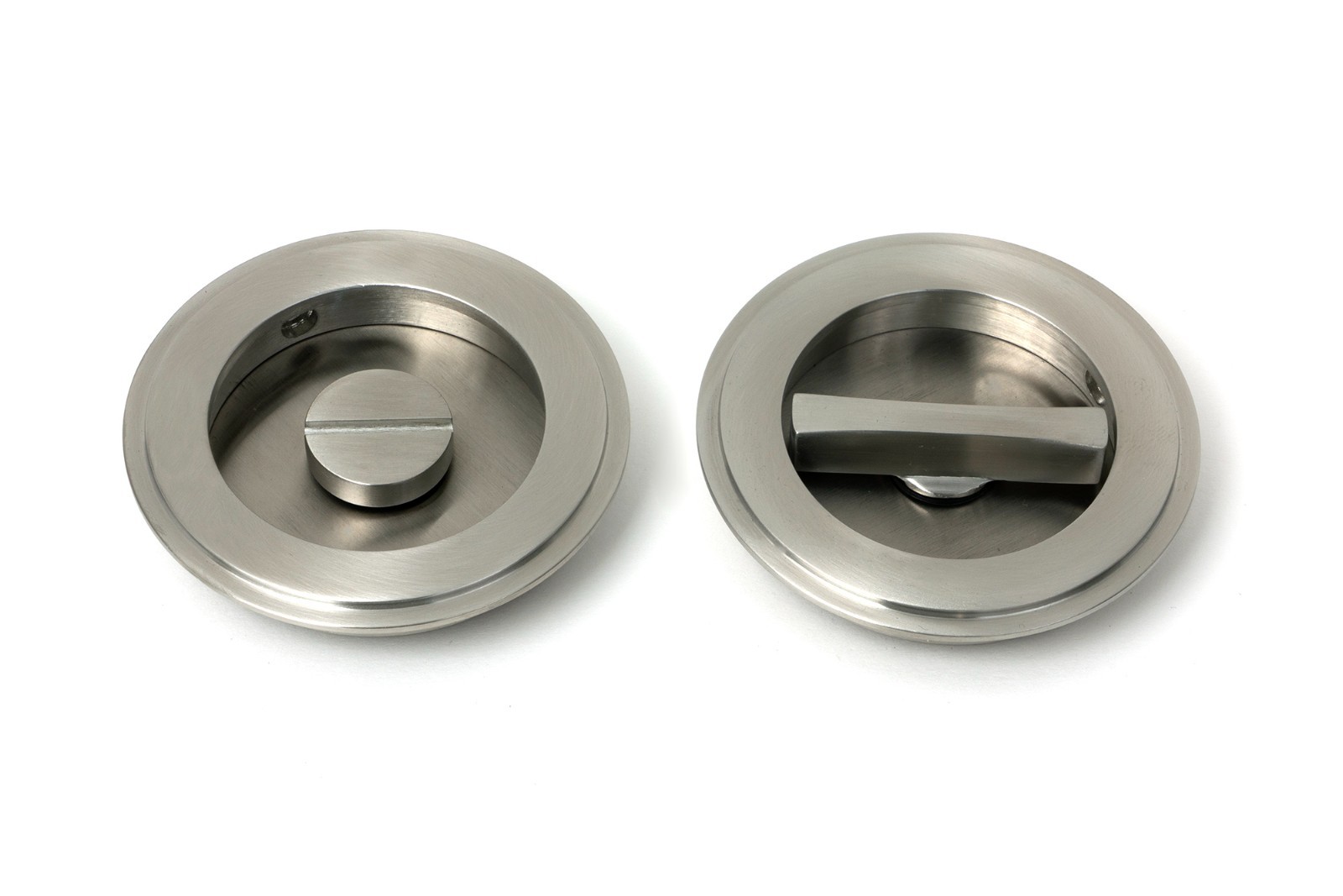 From The Anvil 52516 Satin SS (316) 75mm Art Deco Round Pull - Privacy Set