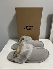 BNIB Ugg Womens Scuffette II Metal Logo Slippers