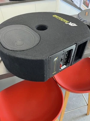 ESX Quantum Q300 A - Aktiv-Subwoofer für Reserverad-Mulde 300Watt - Vorführer - Bild 1 von 3
