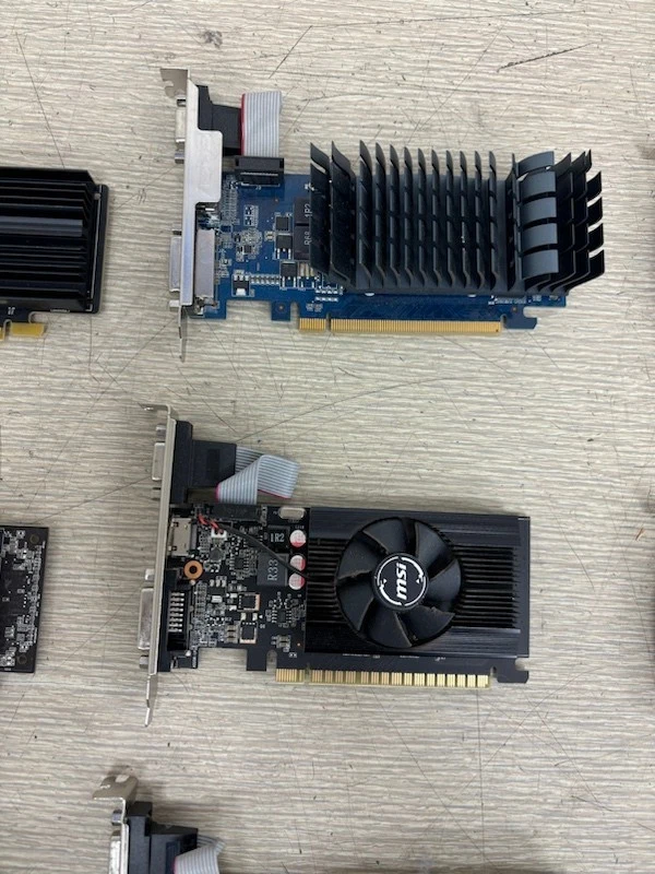 16x VGA HDMI DVI Mini Displayport Nvidia Quadro, MSI,  Mixed Graphics Cards - Image 3 of 4