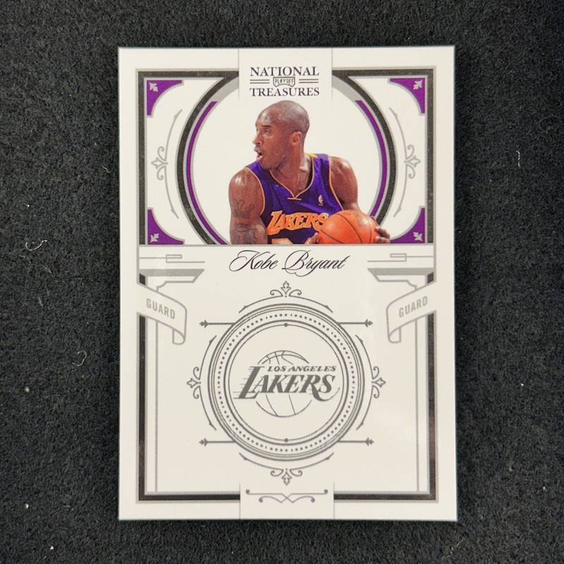 2009-10 National Treasures #1 Kobe Bryant /99 HOF Los Angeles Lakers
