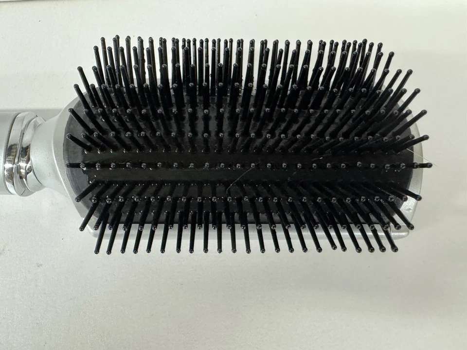Cushion Brush large hard rubber , silver & Black - Image 4 of 4