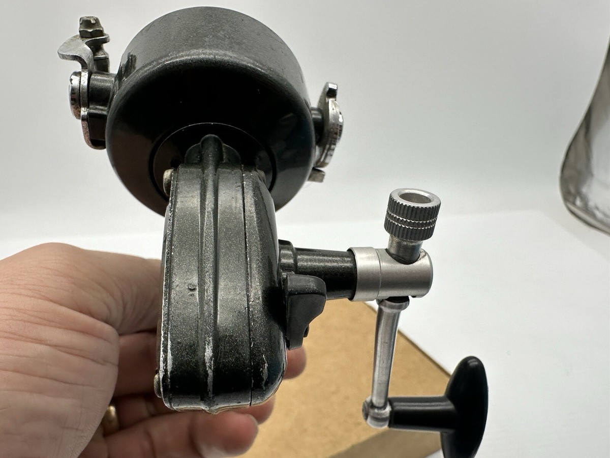 シェークスピア1969B Vintage Shakespeare Sigma 6 Bearing Right Hand Baitcaster