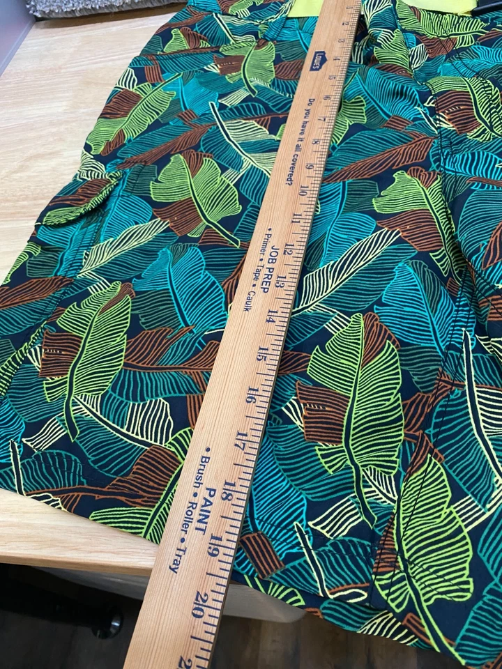 Lands End Mens XXL (44X46) Tropical Leaf Camo Quick Dry Swim Board Shorts Belt - Image 2 of 4