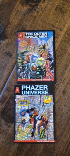 2022 SDCC EXCLUSIVE THE OUTER SPACE MEN PHAZER UNIVERSE PROMO CARD SET OF 2 - Afbeelding 1 van 1