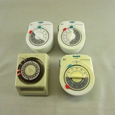 Lot Of 4  Lamp & Appliance 24 Hour Timer Inte...