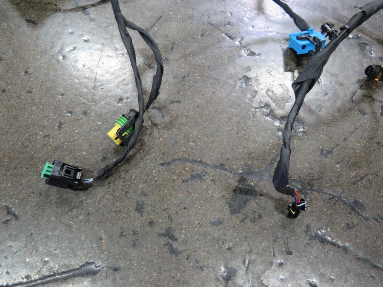 Ferrari Portofino, LH, Left, Door Wire Harness, Used, P/N 878989