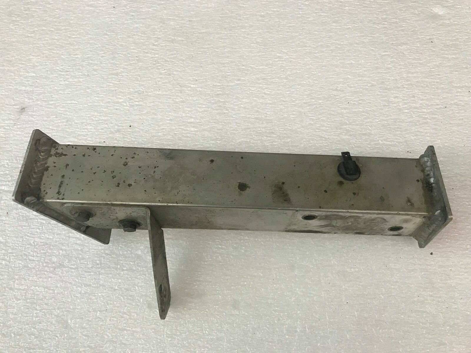 LAMBORGHINI GALLARDO REAR RIGHT BUMPER REBAR SUPPORT BRACKET OEM 400813244