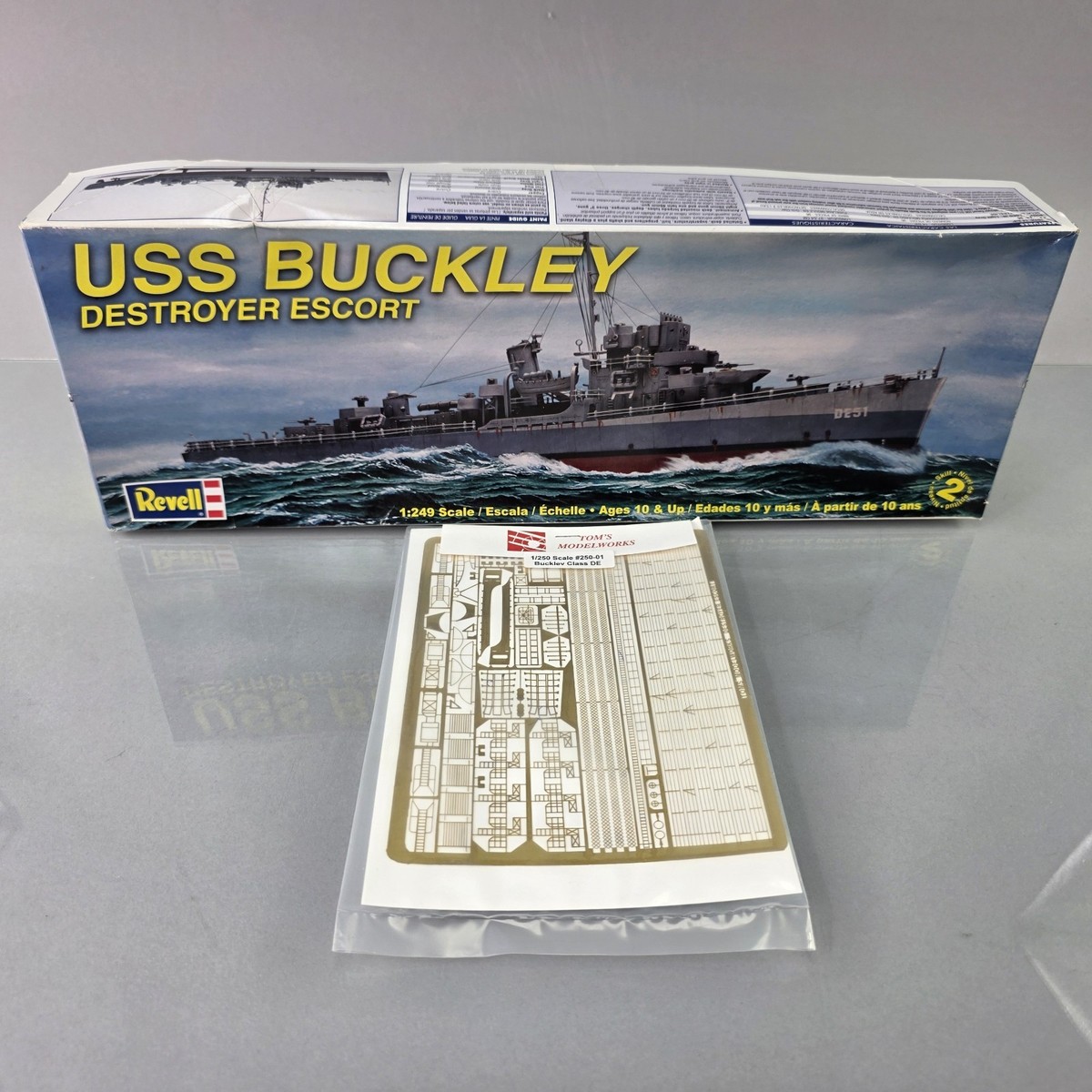 Revell 85-3013 1:249 USS Buckley Destroyer Escort Model Kit & Toms