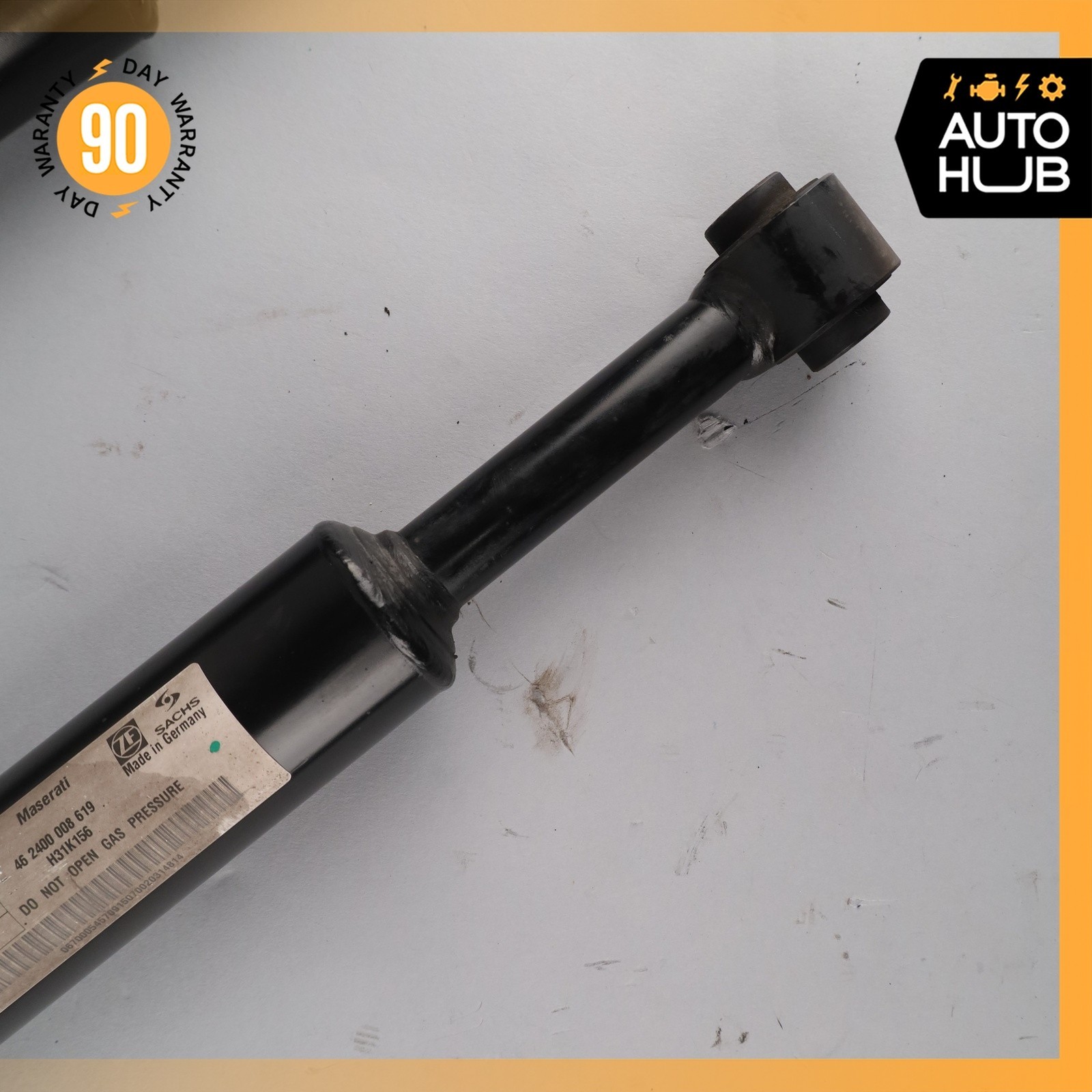 Maserati Ghibli Shock Strut Absorber Rear Left And Right Set 670008900 OEM