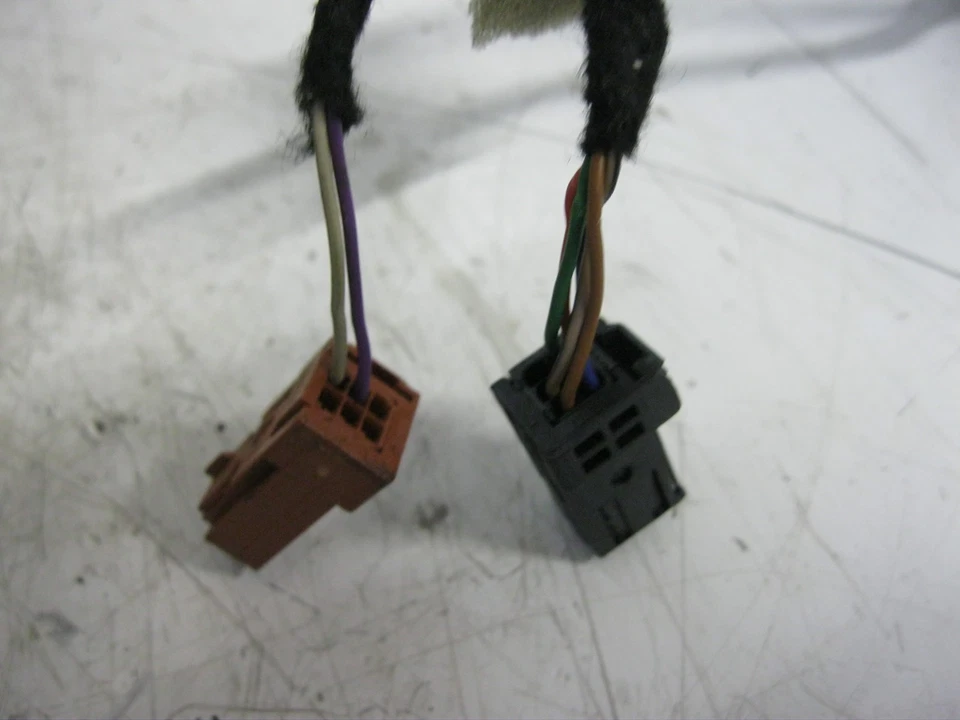 Specchietto retrovisore esterno elettrico Peugeot 307 CC HDi FAP 135 3RHY/3RFN/3NFU/3RHS/3KFU/2RFK - Immagine 2 di 3