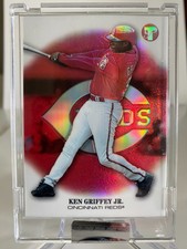 Top 10 Ken Griffey Jr. Baseball Cards of All-Time 17