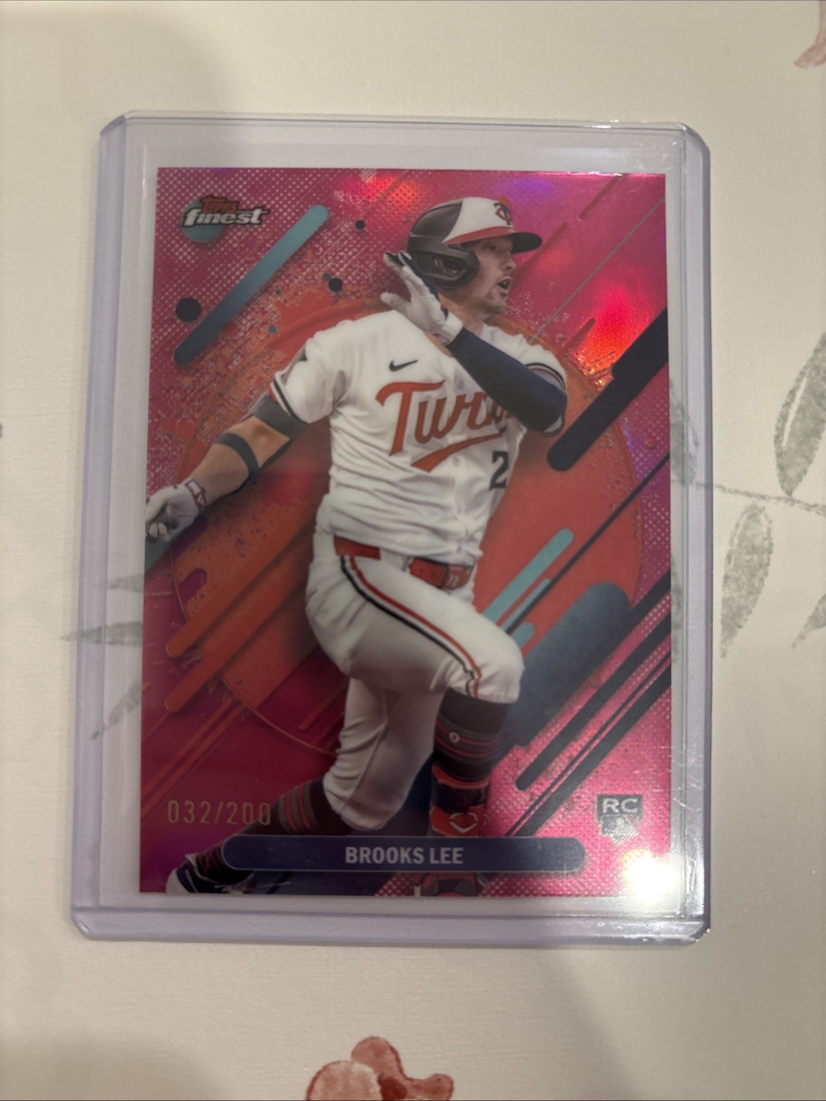 2025 Topps Finest - Rare Brooks Lee #299 Magenta Refractor /200 (RC)