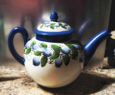 Hand-painted studio pottery teapot signed ''Diana M. 