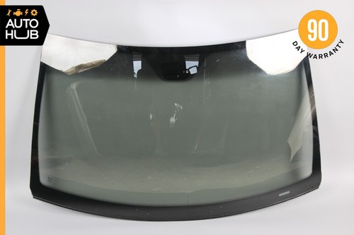 01-03 Mercedes W203 C32 AMG C320 C230 Front Windshield Glass