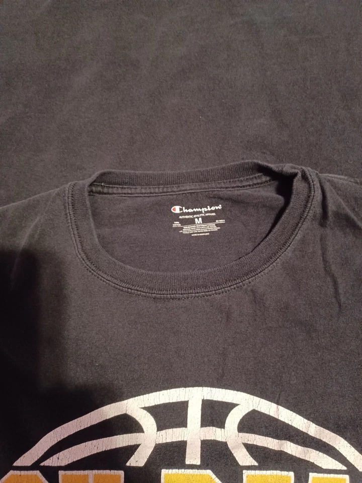 VCU Rams Champion Mens T Shirt Size Medium MEET DEFEAT REPEAT FLAWS - Image 4 of 4