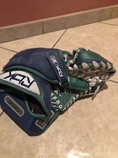 Reebok JR 6K Goalie Gloves By LeFevre. Green/Blue/White. Right Handed .