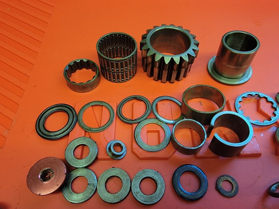 03 2003 Honda CRF450R CRF 450 R EXTREMO INFERIOR MOTOR TUERCAS Y PERNOS HERRAJES Foto 2 de 4