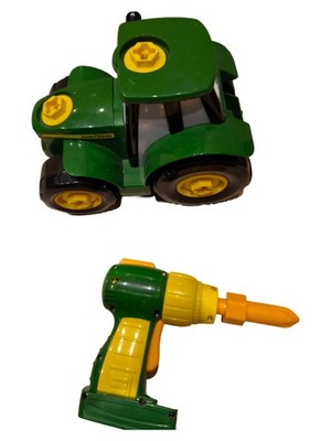 TOMY John Deere Traktor Spielzeug mit Akkuschrauber Grün Kinder