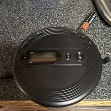 onn. Portable CD Player FM Radio Headphone Jack Black Model 100008711 works