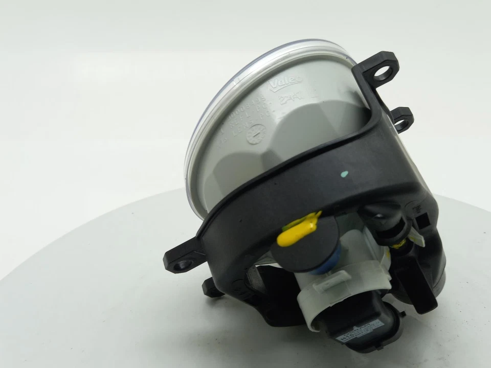 Faro antiniebla Toyota Yaris 2011-2020 5 puertas hatchback   Foto 3 de 4