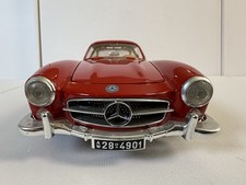 Bburago Mercedes-Benz 1:18 Scale Diecast Cars, Trucks & Vans for