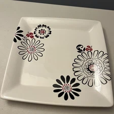 Flower Black Red & White by Cellar, Creamware,  8 Inch Square Plate Macy’s (1)