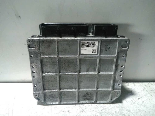 896610DB01 Caja Reles/Fusibles para TOYOTA YARIS (KSP9/SCP9/NLP9) * 20 243341