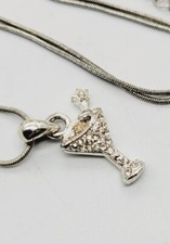 Collar colgante Martine Drink cadena serpiente CRISTAL tono plata 18,5 pulgadas