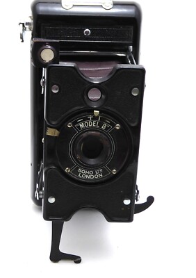 Englische Bakelit Balgen-Kamera SOHO LTD LONDON ''MODEL B''  6 x 9 cm  (O5223)