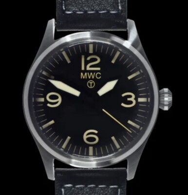 MWC - Classic Flieger Aviator Hybrid Quartz Watch - 38 MM