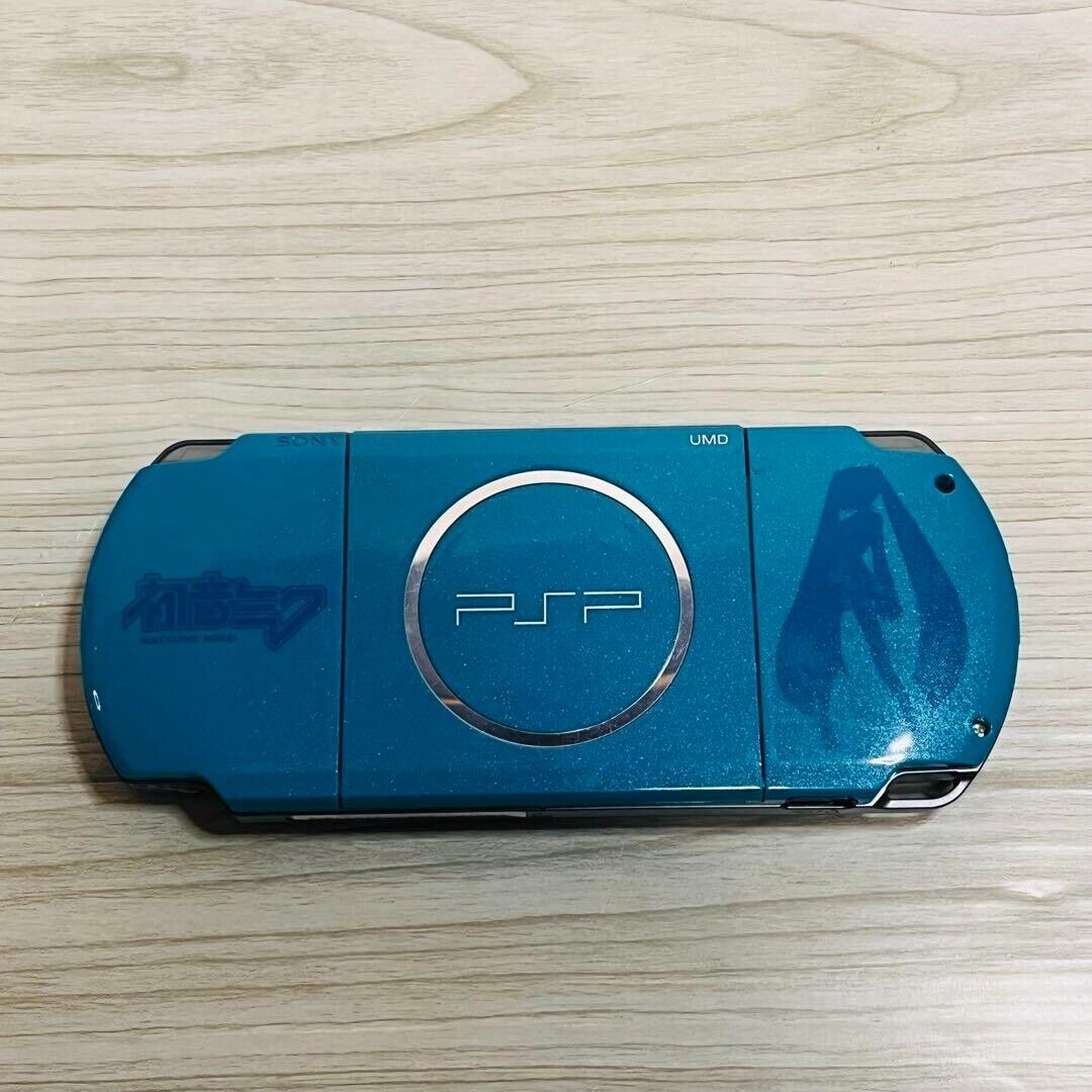 Sony PSP 3000 Console Hatsune Miku Project DIVA 2nd Ippai Sony PSP 3000 Console Hatsune Miku Project DIVA 2nd Ippai