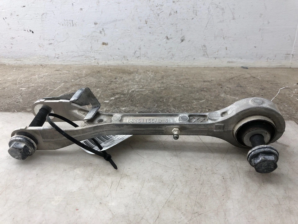 22-23 JEEP GRAND WAGONEER (B) BRAÇO DE CONTROLE DE TENSÃO SUPERIOR TRASEIRO DIREITO OU ESQUERDO 30K - Imagem 2 de 4