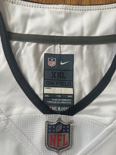 Tom Brady Authentic Tampa Bay Buccaneers Jersey With Super Bowl Champions Patch - Picture 4 of 9