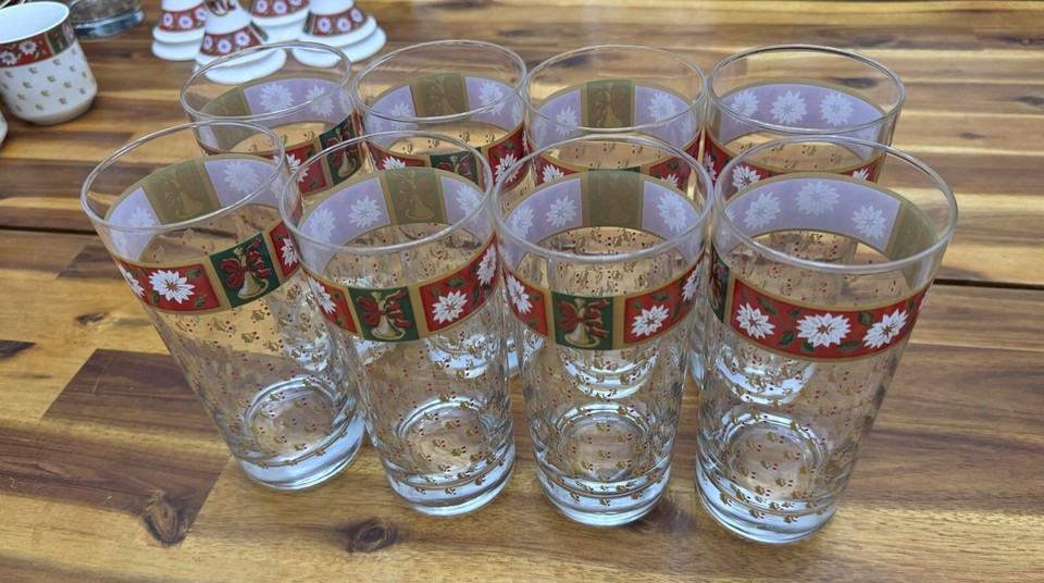 44pcs Classic Traditions 'Charlton Hall by Cobe' Christmas China Set